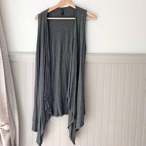 Made By Johnny Soft Gray Sleeveless Open Front Draped Cardigan women size large